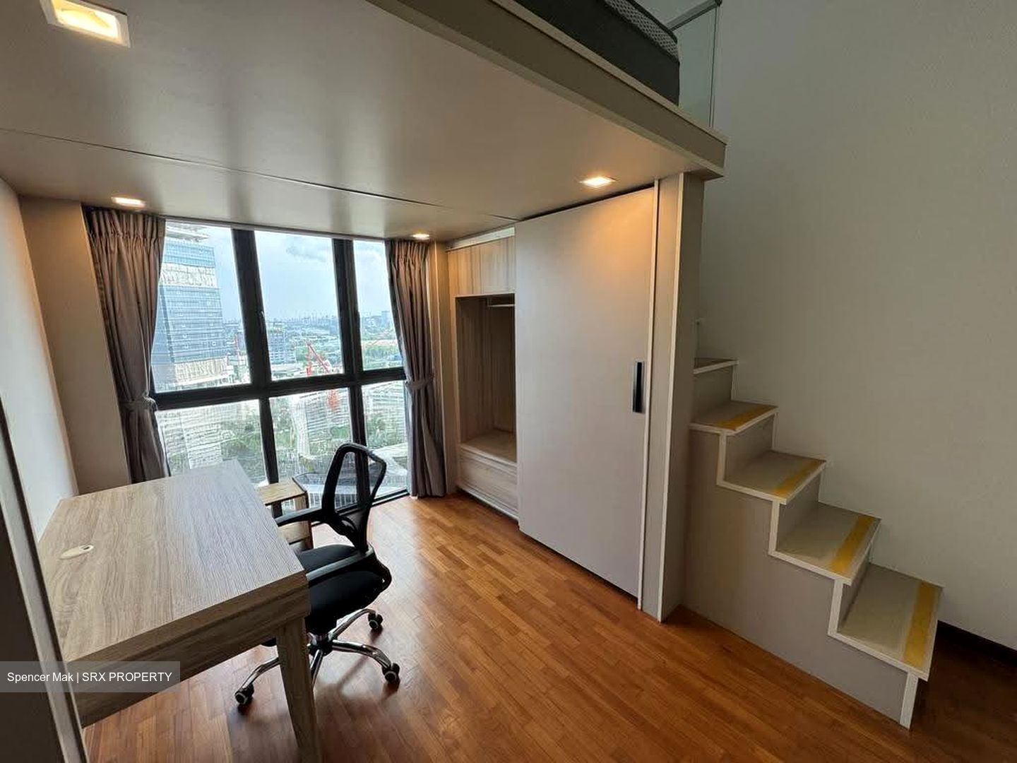 J Gateway (D22), Condominium #635110771